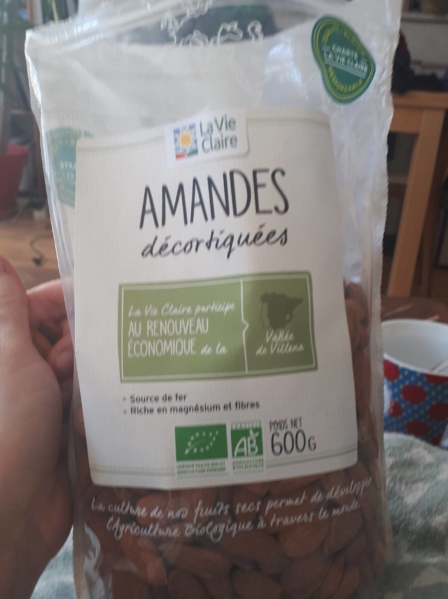 Shelled Almonds 600g
