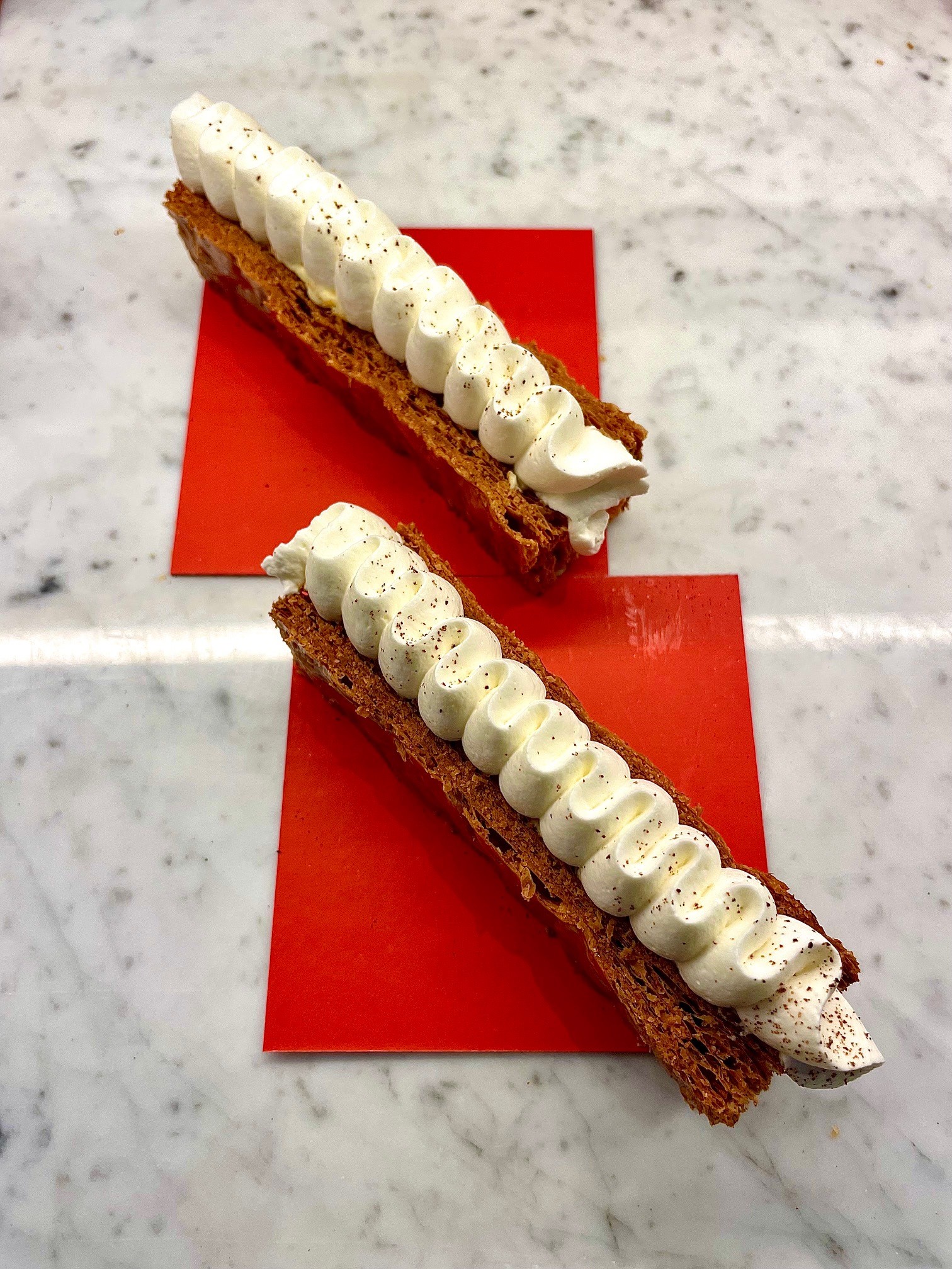 MILLEFEUILLE VANILLA AND CARAMEL